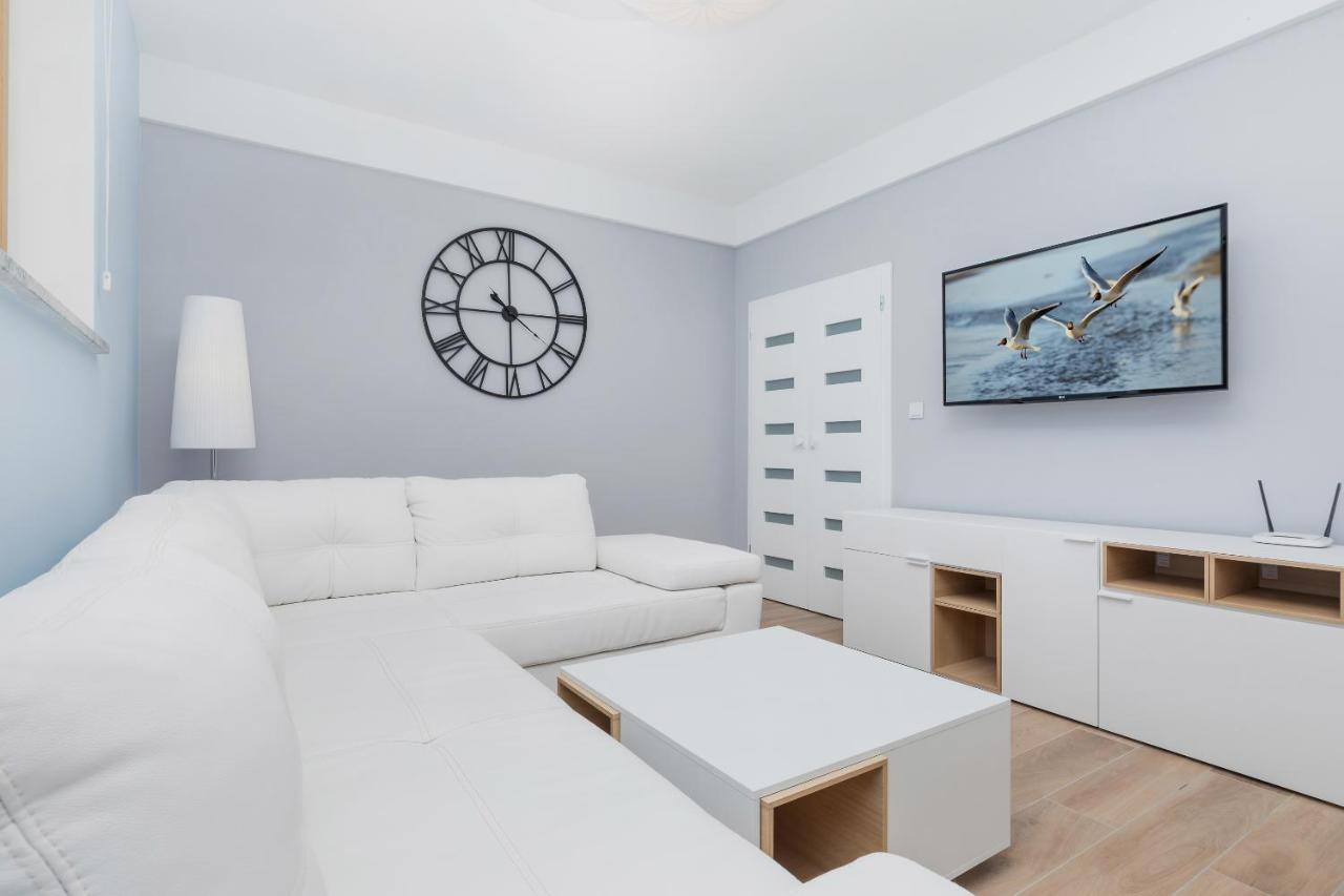 Underground Apartment In A Lux Holiday House Posejdon By Renters Prestige Kolczewo Luaran gambar